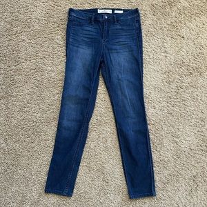 Hollister 9R high rise